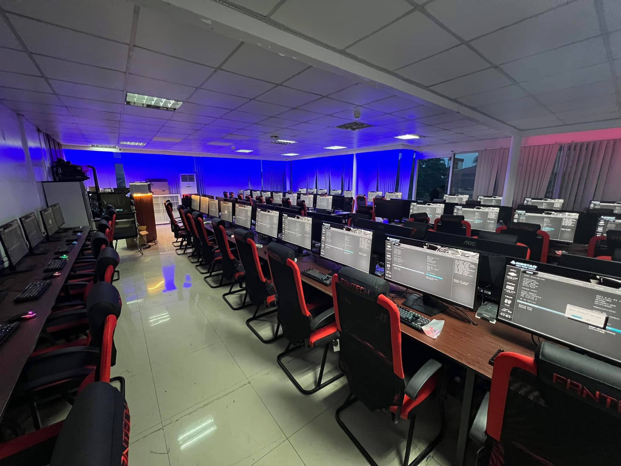 Gamers Lounge Sta. Ana editorial view 3